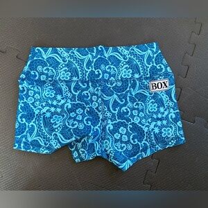 Rok the Box booty shorts, M